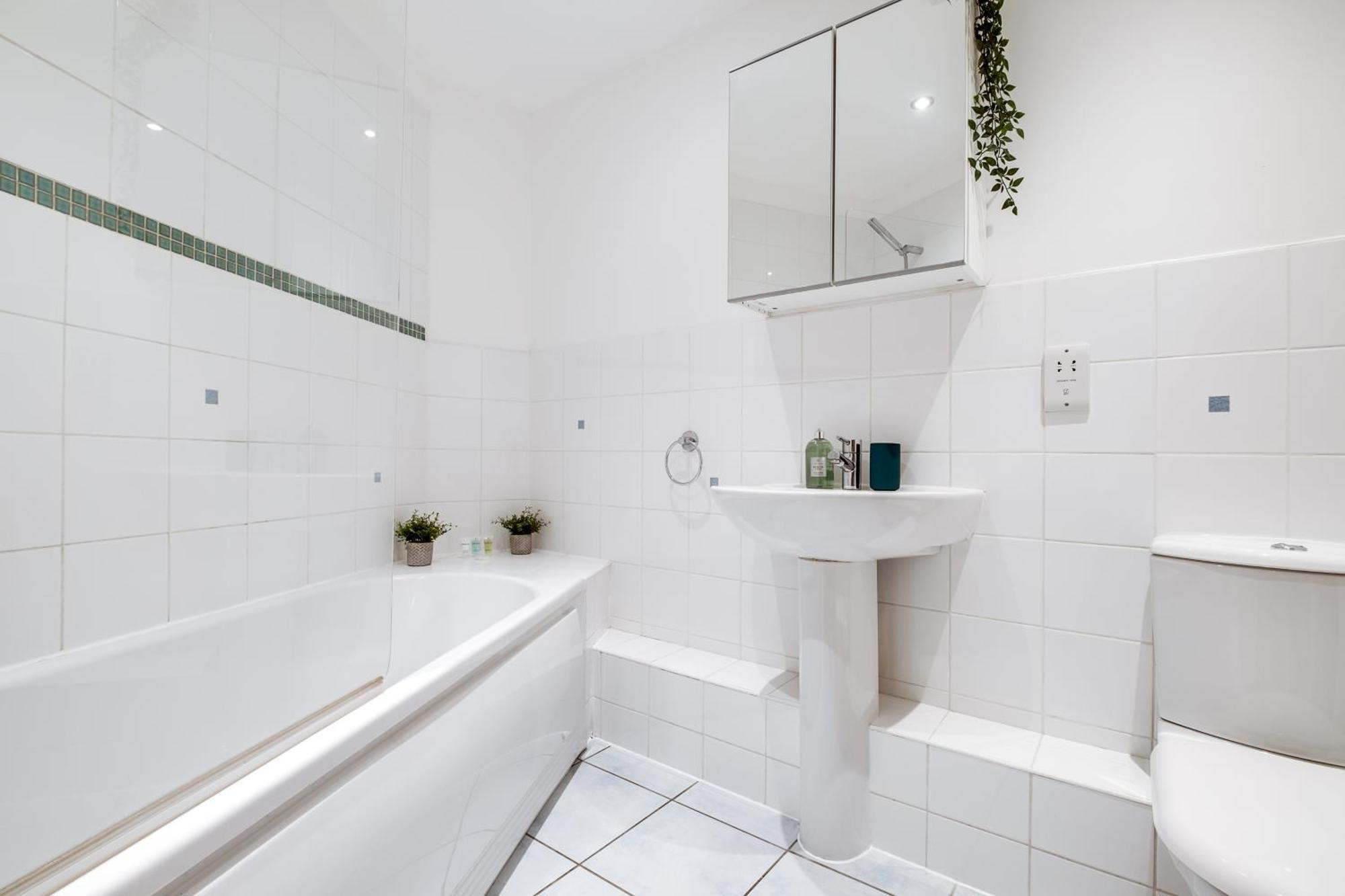Pluxa Globe - Spacious Apartment In Jq With Parking Birmingham Exteriér fotografie